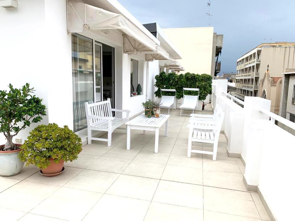 Siracusa Luxury Apartment レッジョ・ディ・カラブリア エクステリア 写真
